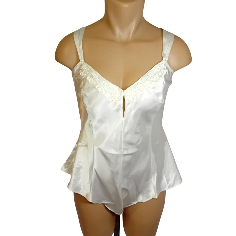 NEW NWT Vintage La Senza Lingerie White Satin Lace Trim Peplum Teddy Camisole M
